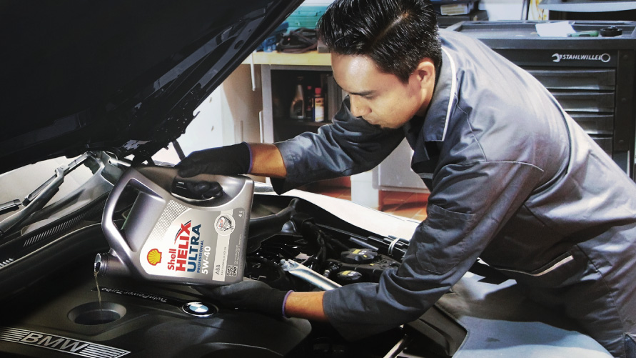 SHELL HELIX ULTRA PROFESSIONAL ABB 5W-40 ENGINE OIL. SHELL HELIX ULTRA PROFESSIONAL ABB 5W-40 ENGINE OIL.